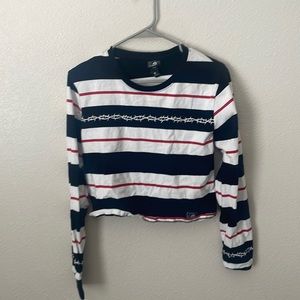 Barbed wire striped long sleeve crop top